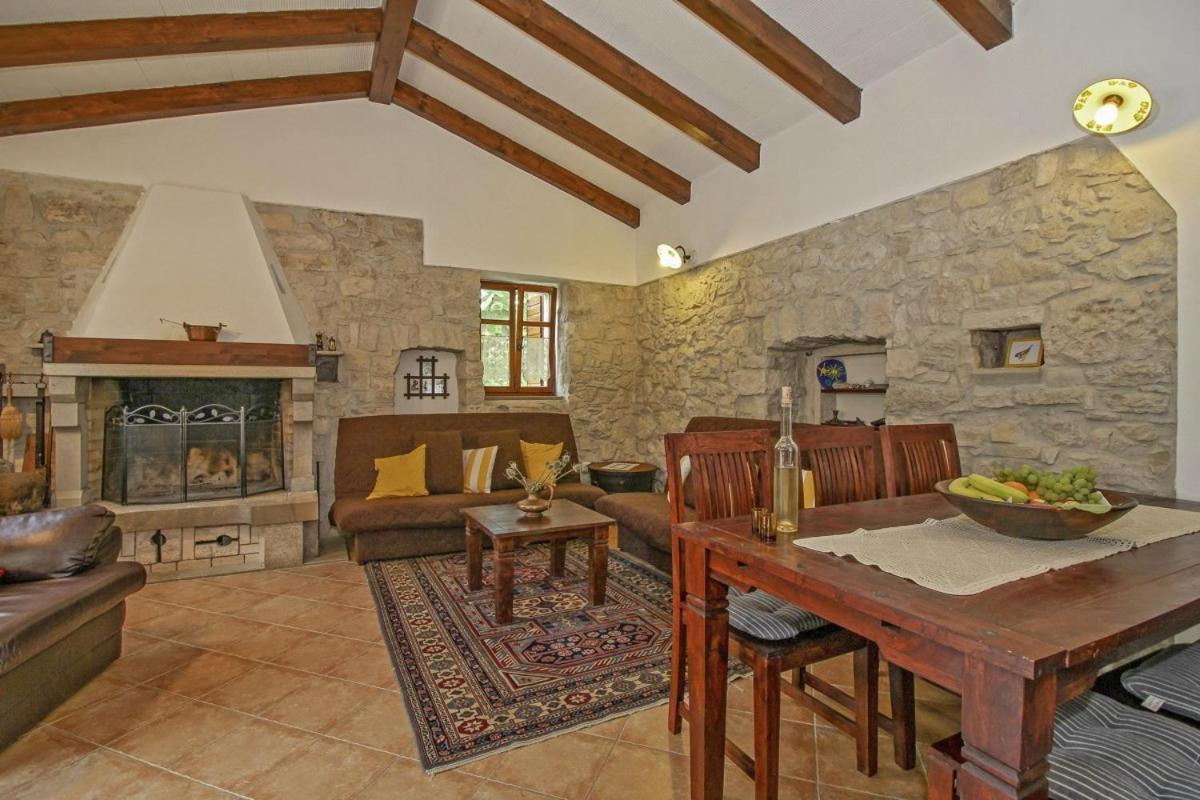Jakov In Zupanici Labin  Exterior photo